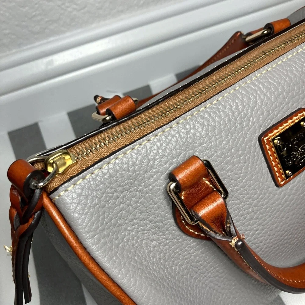 Authentic  Dooney & Bourke elephant gray pebbled leather barrel (Trudy) satchel - Picture 11 of 15